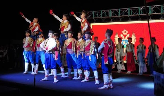 Ayvalık'ta Kültür Rüzgarı: 24. Sarımsaklı Trophy'de 5 Ülke Bir Arada!