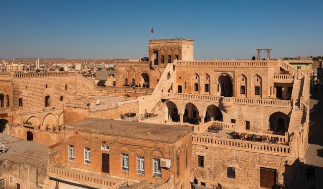 MARDİN’İN TAŞ SOKAKLARINDA FESTİVAL HEYECANI BAŞLADI