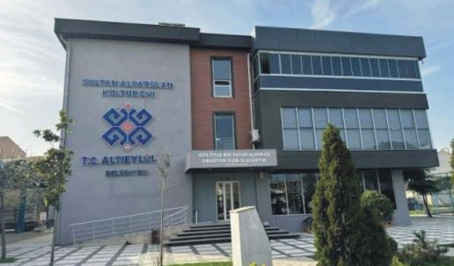 Altıeylül Belediyesi'nin 3.3 milyar liralık tahmini bütçesi tartışma konusu