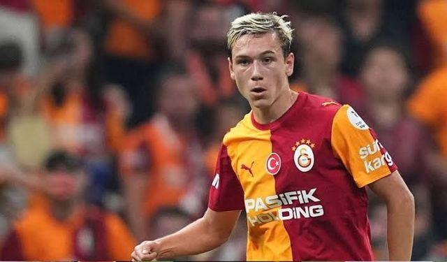 PSG ve Barcelona Peşinde! Galatasaray Yönetiminden Aleksey Batrakov Transferi Hakkında Flaş Açıklama!