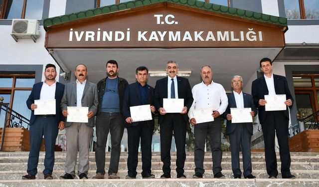 Balya Belediye Başkanı Orhan Gaga mazbatasını alarak göreve başladı