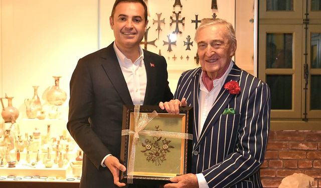 Ahmet Akın, Rahmi Koç ile bir araya geldi
