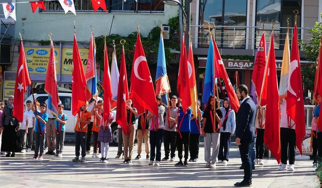 Sındırgı'da 2024-2025 Eğitim Öğretim Yılı törenle başladı