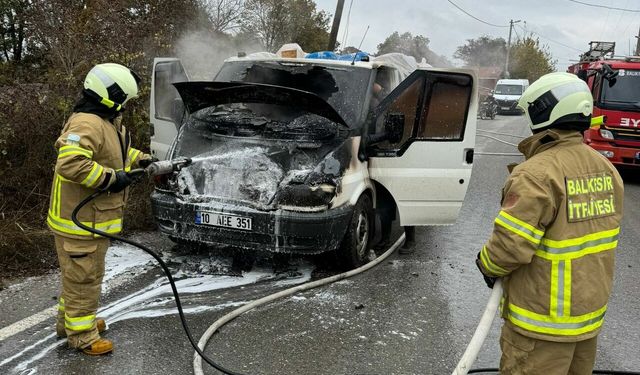 İvrindi'de korkutan araç yangını!