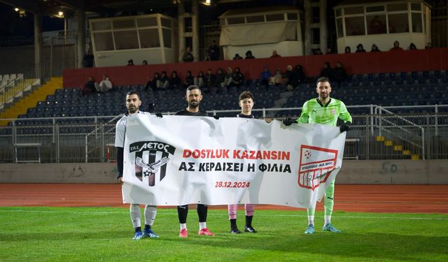 Spor, bürokrasiyi yendi! Ayvalıkgücü Belediyespor 86 yıl sonra Midilli'de dostluk maçına çıktı!