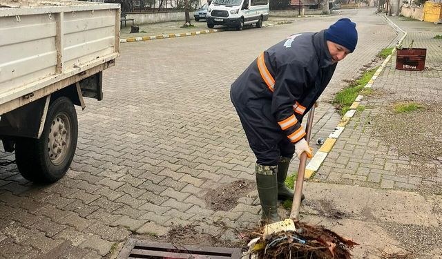 Sındırgı Belediyesi’nden yağışlara karşı hızlı müdahale