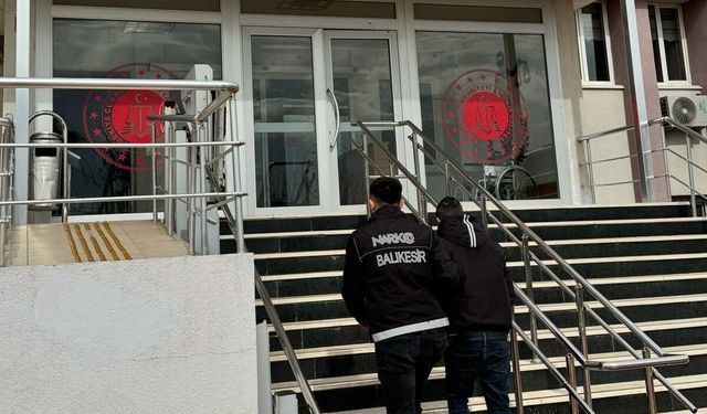 Ayvalık’ta uyuşturucu suçundan aranan hükümlü yakalandı!