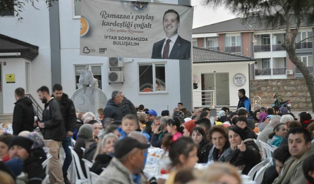 Ramazan'ı Paylaş Kardeşliği Çoğalt... Bu kez adres Gömeç
