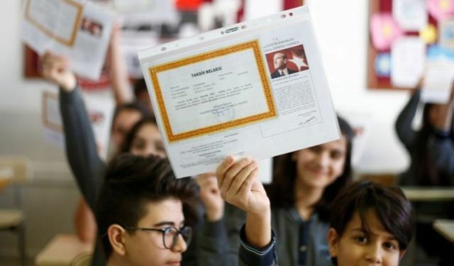 Okullar Ne Zaman Kapanıyor? 2025 Yaz Tatili Ne Zaman Başlayacak?