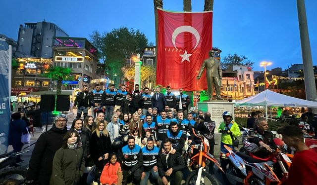 Bandırma'da 23 Nisan Coşkusu: Motorcular Korteji Şehri Renklendirdi
