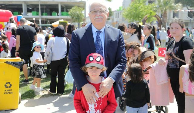 Burhaniye’de 23 Nisan Coşkusu: Çocuklar Şenliklerde Gönüllerince Eğlendi