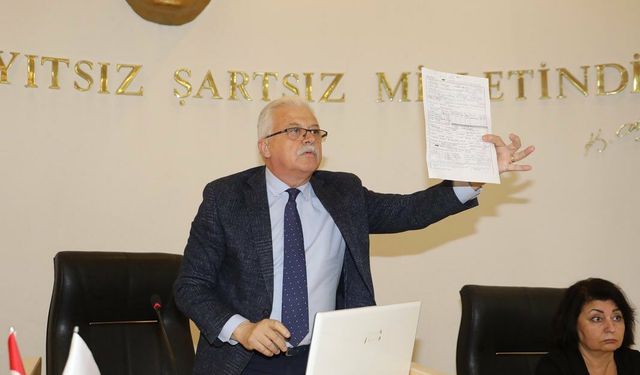Turizm Şenliği'ne Davet Edilmeyen Burhaniye Belediye Başkanı Deveciler'den Sert Tepki: "Burhaniye Halkı Yok Sayıldı!"