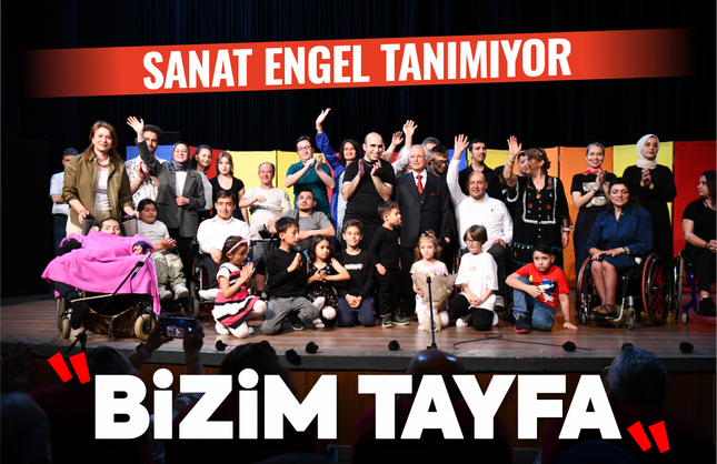 “Bizim Tayfa” Tiyatro Oyunu Balıkesir’de Büyük İlgi Gördü