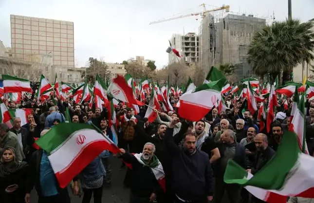 Ortadoğu’nun satranç tahtasında İran depremi: Ankara’nın ateşle imtihanı