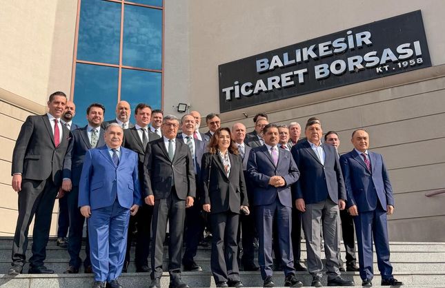 BALIKESİR’DE İŞ DÜNYASI ZİRVESİ: TÜRKONFED VE GÜNMARSİFED BİR ARAYA GELDİ
