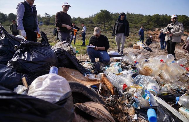 Ayvalık Adaları Tabiat Parkı'nda çevre temizliği... Atıklar kayıt altında