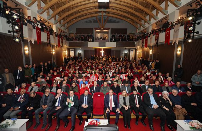 Ayvalık'ta kültürel yaşama yeni soluk: Rauf Denktaş Kültür Merkezi