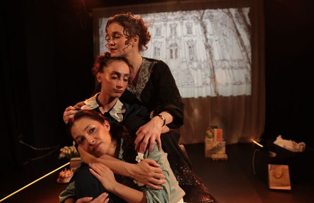 Ayvalık’ta Kadın Oyunları Festivali Başlıyor: Kadın Temalı 5 Oyun