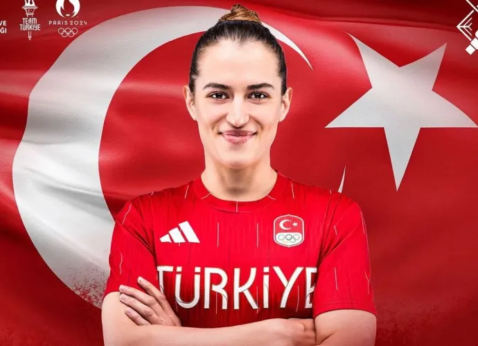 Balıkesir'in Gururu Esra Yıldız Dünya Kupası’nda Zafer Peşinde! Maç Bugün
