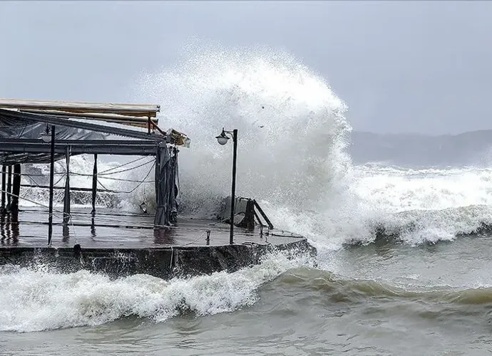 Meteoroloji'den Balıkesir Dahil 19 İl İçin Sarı Kodlu Poyraz Uyarısı! Deniz Seferleri ve Ulaşım Riskte!