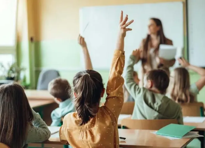 Bugün Okullar Tatil mi? 17 Aralık 2025 Çarşamba Okullar Tatil mi? Valilikten Kar Tatili Açıklaması Var mı?