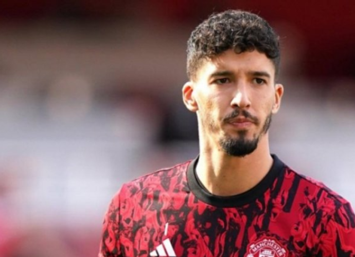 Sergen Yalçın Sessizliğini Bozdu! Altay Bayındır Beşiktaş'a Mı Geliyor?