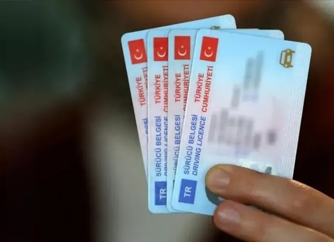 Ehliyetini Hâlâ Yenilemeyenler Dikkat! Süre Uzatıldı! Son Gün 31 Ekim!