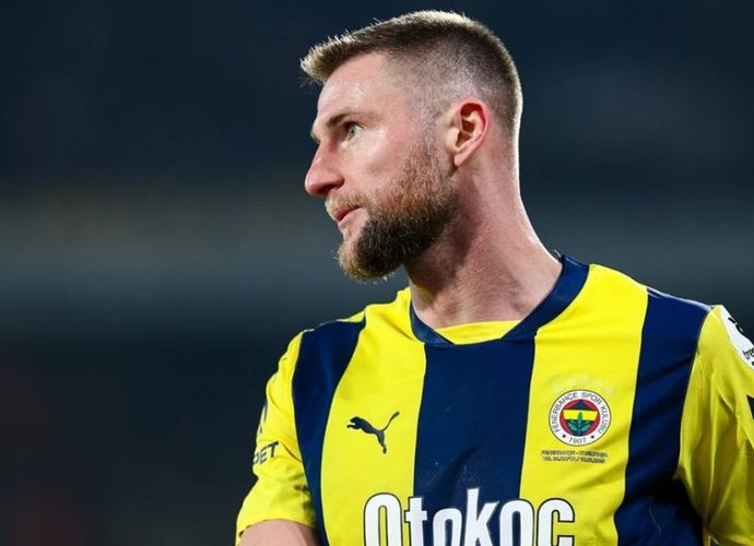 Fenerbahçe'de Milan Skriniar Şoku! Sakatlığı Ciddi mi? Sezonu Kapattı mı? Son Durum Ne?