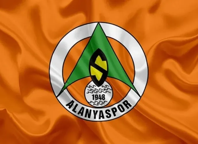 Corendon Alanyaspor'da Yaprak Dökümü! 4 Futbolcuyla Yollar Resmen Ayrıldı!