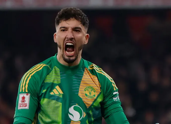 Beşiktaş’ta Yılın Transfer Bombası Patladı! Altay Bayındır Manchester United’dan Kartal Olmaya Geliyor: Anlaşma Tamam...