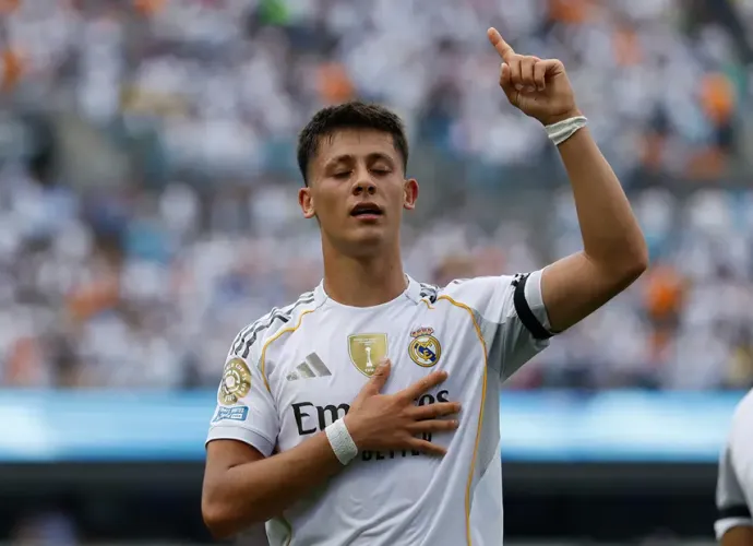 Arda Güler İçin Akılalmaz Teklif! Premier Lig Devi 120 Milyon Euro’yu Masaya Koydu: Real Madrid Kararını Verdi!