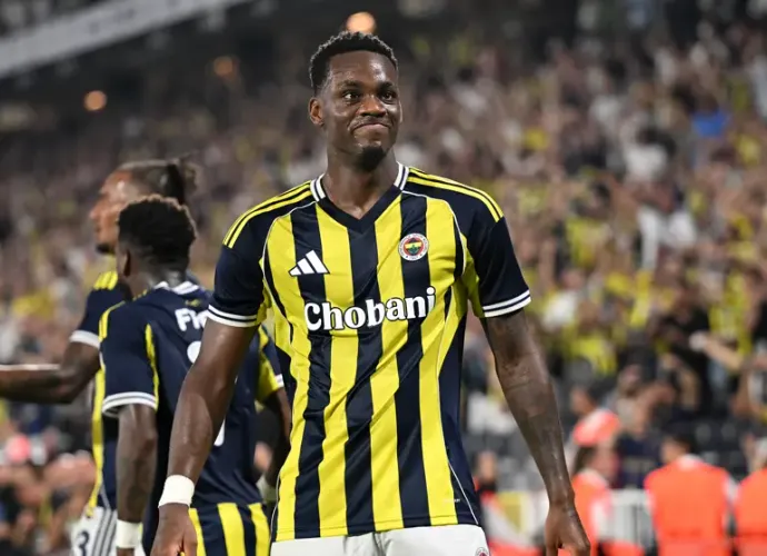 Fenerbahçe'den Galatasaray'a Şok Transfer! Jhon Duran Resmen Aslan Oluyor: Özel Sözleşme Maddesi Dikkat Çekti!