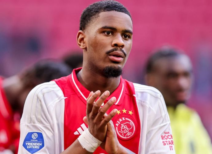 19 Yaşındaki Jorrel Hato'ya 43 Milyon Euro Bonservis Verildi!