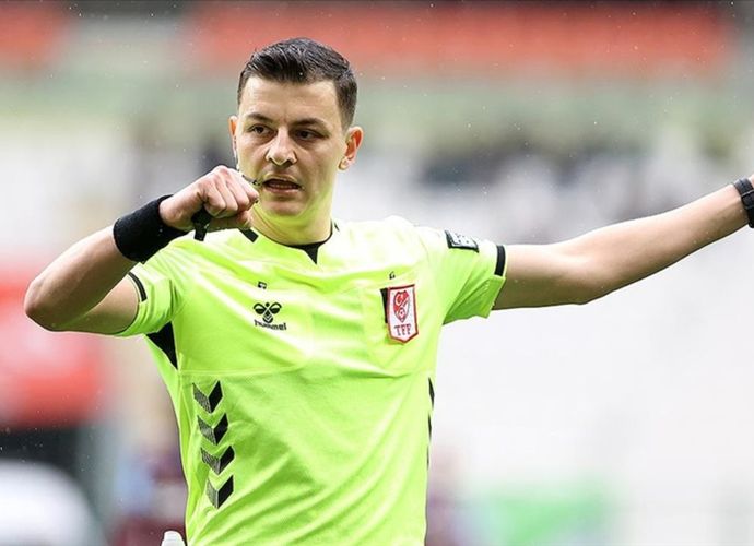 Fenerbahçe – Konyaspor Maçının Hakemi Ozan Ergün Kimdir? Kaç Yaşında, Nereli, Hangi Takımı Tutuyor?