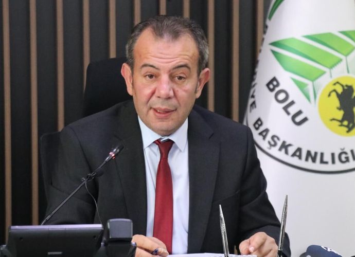 Tanju Özcan CHP'den İstifa Ettiğini Açıkladı! Zehir Zemberek "Kayyum Ve Cunta" İthamı!