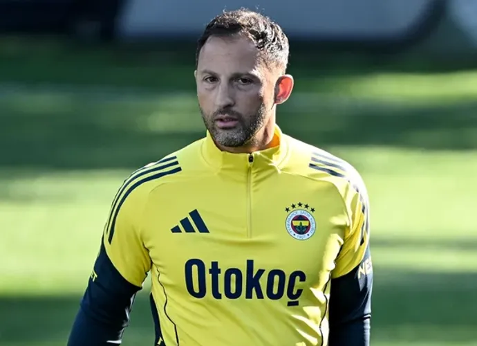 SON DAKİKA! Fenerbahçe'de Tedesco İsyanı! 6 Yıldız Oyuncu Takımdan Ayrılma Kararı Aldı