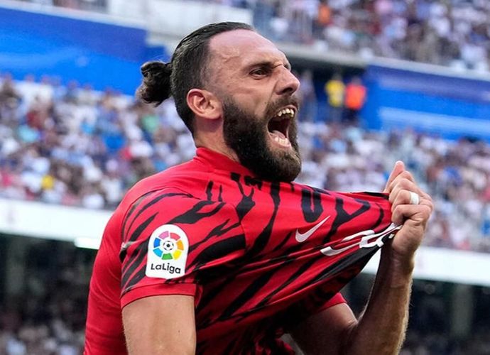 Transferde Yılın Çalımı! Vedat Muriqi Galatasaray ve Barcelona'yı Reddedip Aziz Yıldırım'la Görüştü! Fenerbahçe Yolunda!