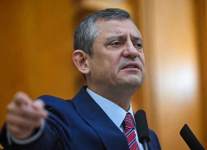 Ankara'da Kırmızı Alarm! Özgür Özel Tüm Milletvekillerini "Acil" Koduyla Genel Merkez’e Çağırdı! Şimdi Ne Olacak?