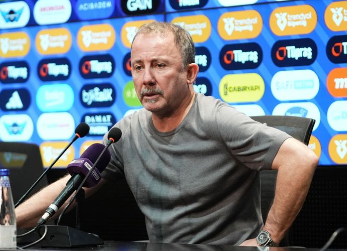 Sergen Yalçın’dan Trabzonspor Derbisi Sonrası Olay Sözler: “Bugün Bir Tiyatro Vardı, Şanslıyız Ki Beraberliği Kurtardık”