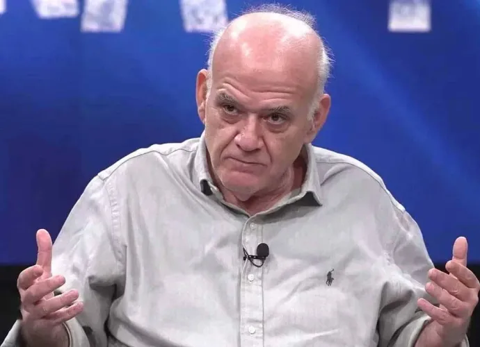 Son Dakika! Futbolda Bahis Operasyonunda Gözaltına Alınan Ahmet Çakar Hastaneye Kaldırıldı! Ahmet Çakar'ın Durumu Nasıl?