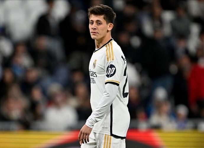 Real Madrid - Benfica Maçı Kaç Kaç? Arda Güler'in İptal Edilen Golü ve İlk Yarı Özeti: Devler Ligi'nde Nefes Kesen Maç!