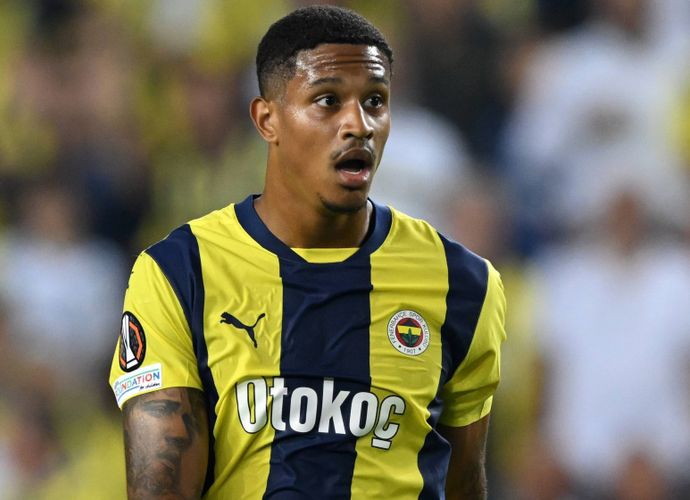 Fenerbahçe'de Oosterwolde Kararı Çıktı! Tedesco'dan Net Talimat! Jayden Oosterwolde Fenerbahçe'den Ayrılacak mı?