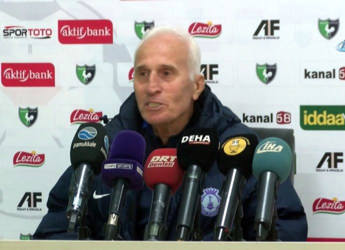 Balıkesirspor Yasta! Balıkesirspor'un Efsane Futbolcusu Sabahattin Akgül Hayatını Kaybetti!