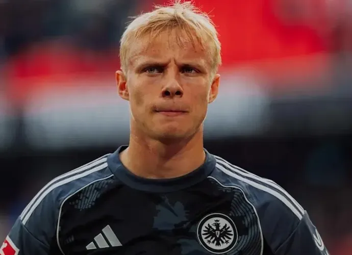 Beşiktaş'ta Oscar Hojlund Bombası! Frankfurt'un Genç Yıldızı İçin Dev Operasyon: Kartal Danimarkalı Dinamoyu Getiriyor!