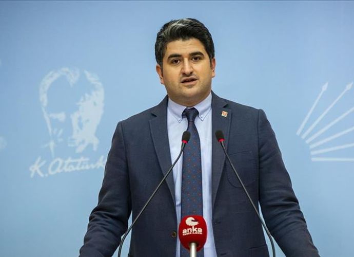 Siyaset Kulisi Hareketli! CHP'li Onursal Adıgüzel AK Parti'ye mi Geçiyor?