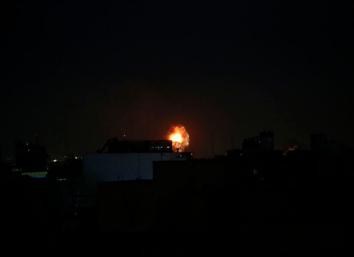 Son Dakika: İran'ın Başkenti Tahran'da Şiddetli Patlamalar!