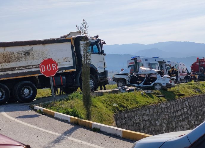 Sındırgı'da Feci Kaza! Belediye Personeli Emre Kaya Hayatını Kaybetti.
