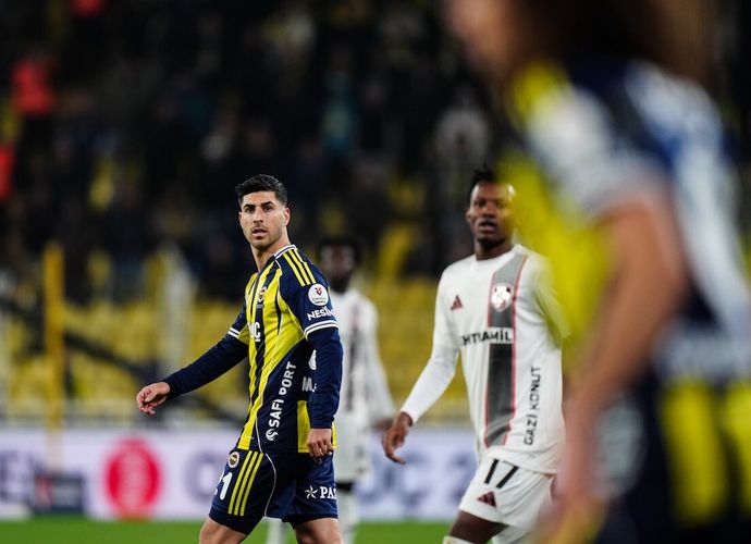 Fenerbahçe Gaziantep FK Karşısında Devreyi Önde Kapattı! Dorgeles Nene Golü Attı, Ederson Kalesinde Devleşti