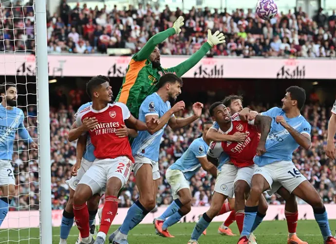 İngiltere Lig Kupası Manchester City’nin: Arsenal Dev Finalde Yıkıldı!