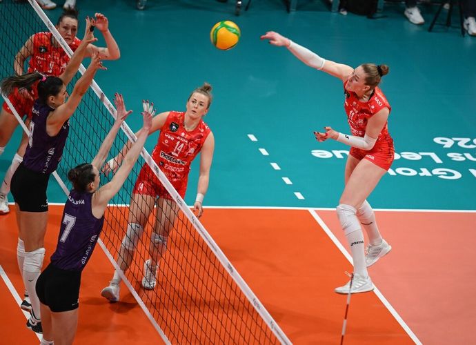 Conegliano Set Vermedi: Zeren Spor Yarı Final Avantajını Kaybetti